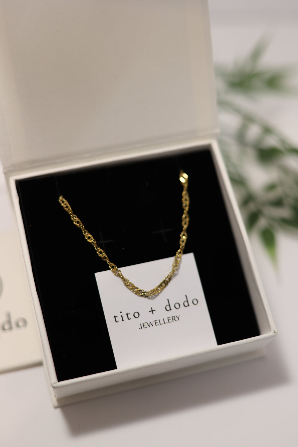 Gold Twisted Chain Necklace