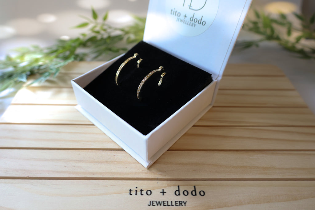 simple elegant 1'' hoops